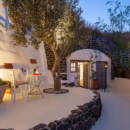 Villa The Winery Estate Megalochori (Santorini)